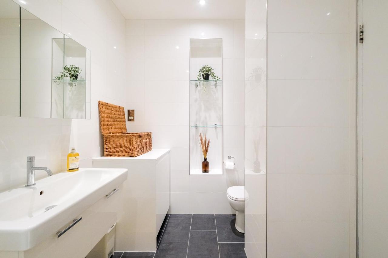 Lovely 2 Bed Flat In Canal Side Gated Development Apartment London Luaran gambar