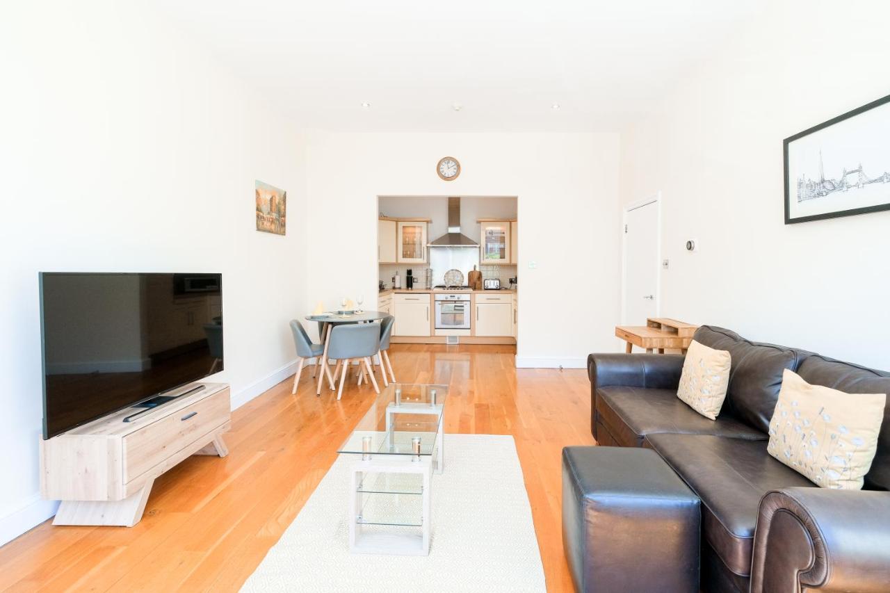 Lovely 2 Bed Flat In Canal Side Gated Development Apartment London Luaran gambar